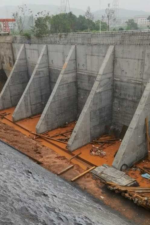 潍坊潍城区锚杆式挡土墙